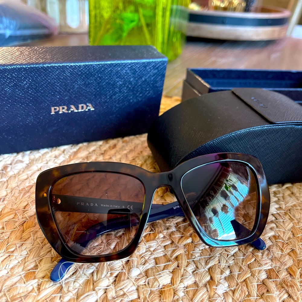 PRADA sunglasses authentic glasses havana color